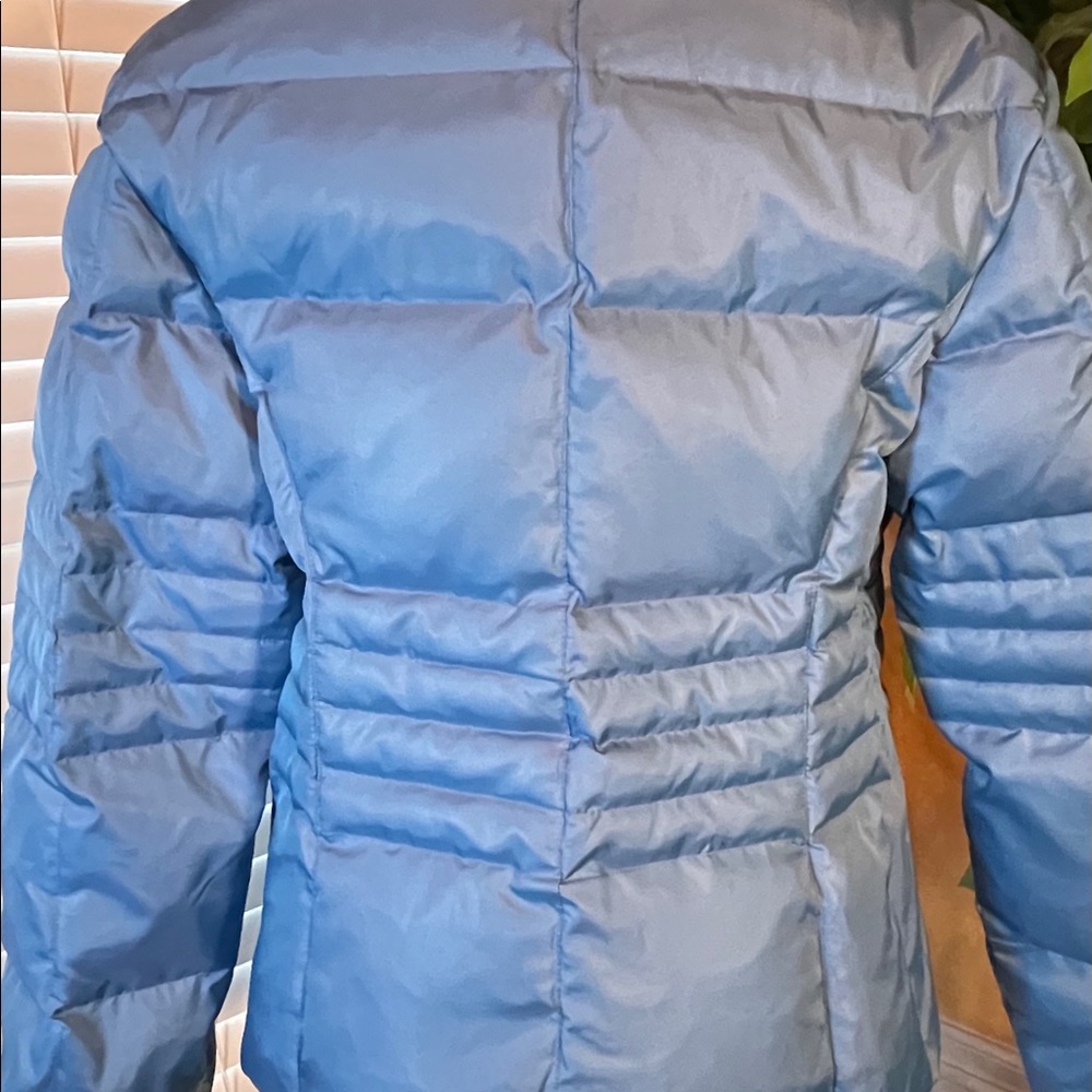 Q.U.E Down Jacket - image 2